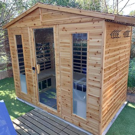 Hotel Les Jardins De Bormes, Sauna & Jacuzzi Exterior foto