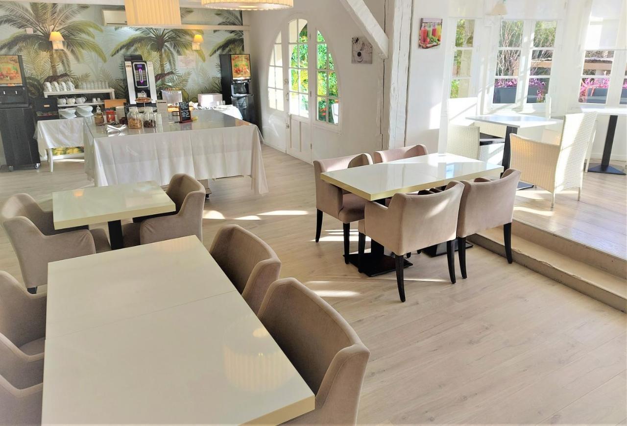 Hotel Les Jardins De Bormes, Sauna & Jacuzzi Exterior foto