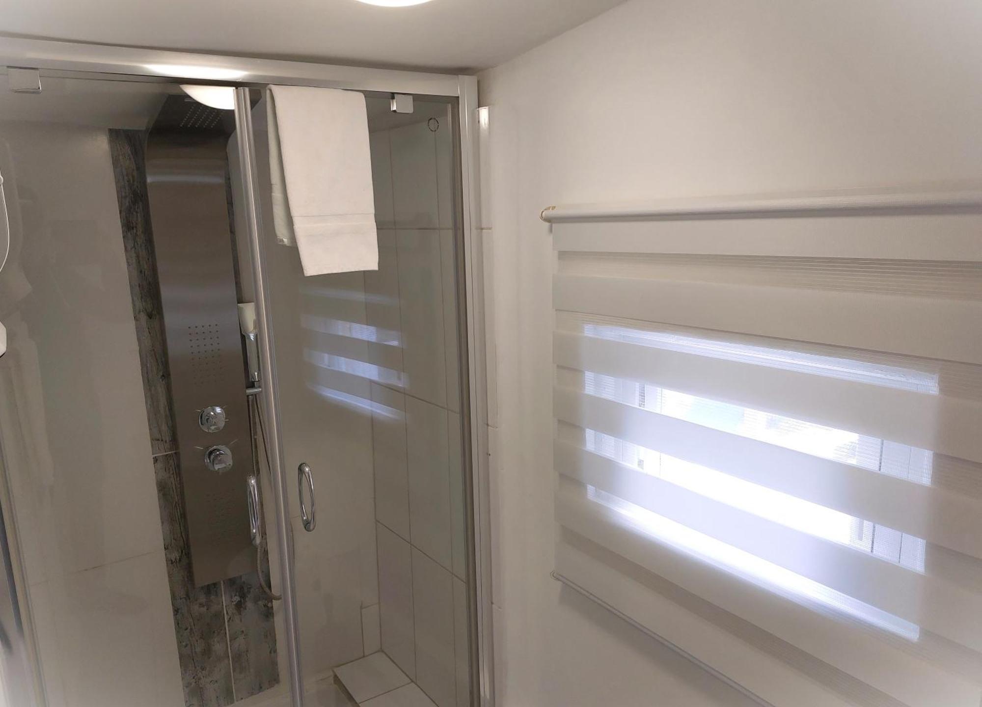 Hotel Les Jardins De Bormes, Sauna & Jacuzzi Quarto foto